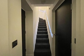 2bedroom Apartment With Steam Room