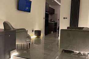 2bedroom Apartment With Steam Room