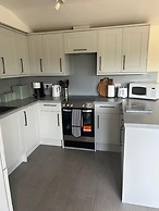 Cottage Retreat- Sleeps 4, Garden, Bbq & Pets