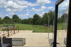 Cottage Retreat- Sleeps 4, Garden, Bbq & Pets