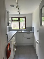 Cottage Retreat- Sleeps 4, Garden, Bbq & Pets