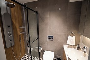 Ayayorgi Homes & Suites