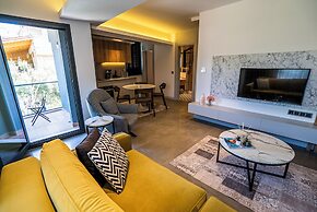 Ayayorgi Homes & Suites