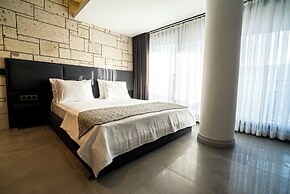Ayayorgi Homes & Suites