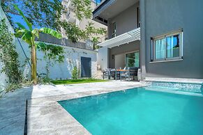 Ayayorgi Homes & Suites