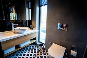 Ayayorgi Homes & Suites