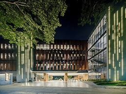 The GRANDIOSE Hotel Chiang Rai