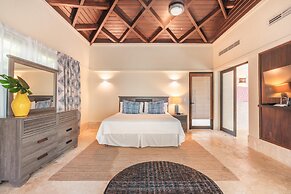 Mesmerizing Villa With Jacuzzi Maid in Cap Cana