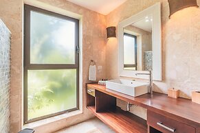 Mesmerizing Villa With Jacuzzi Maid in Cap Cana