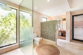 Mesmerizing Villa With Jacuzzi Maid in Cap Cana