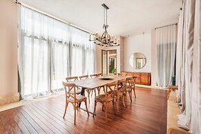 Mesmerizing Villa With Jacuzzi Maid in Cap Cana