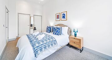 Wesley Chambers By REDWOOD STAYS