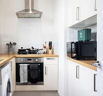 Wesley Chambers By REDWOOD STAYS