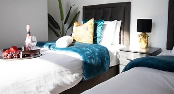 Wesley Chambers By REDWOOD STAYS