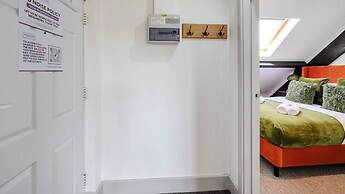 Wesley Chambers By REDWOOD STAYS