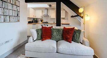 Wesley Chambers By REDWOOD STAYS