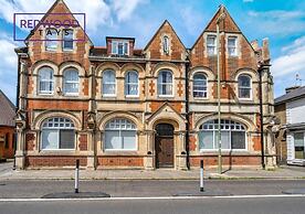 Wesley Chambers By REDWOOD STAYS