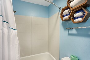 HomeTowne Studios by Red Roof Danville, PA