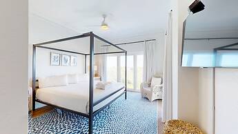 Tops'l Beach Manor by Gibson BR