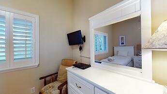 Tops'l Beach Manor by Gibson BR