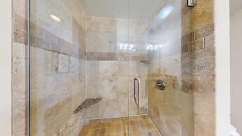 Tops'l Beach Manor by Gibson BR