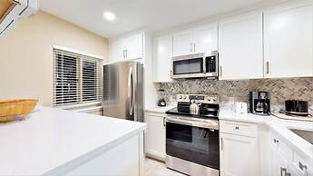 Tops'l Beach Manor by Gibson BR