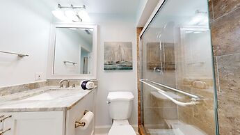 Tops'l Beach Manor by Gibson BR