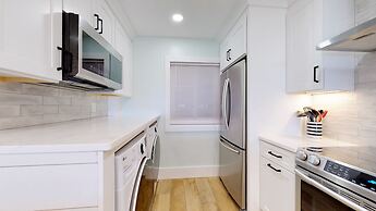 Tops'l Beach Manor by Gibson BR