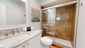 Tops'l Beach Manor by Gibson BR