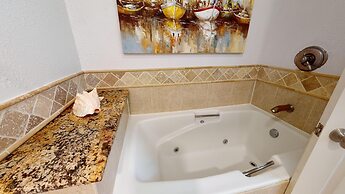 Tops'l Beach Manor by Gibson BR