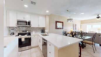 Tops'l Beach Manor by Gibson BR