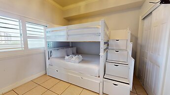 Tops'l Beach Manor by Gibson BR