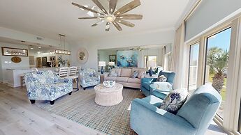 Tops'l Beach Manor by Gibson BR