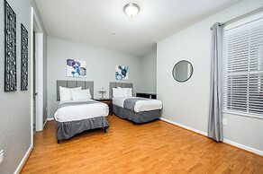 Luxury Lakeview Penthouse, Vista Cay Orlando 1027