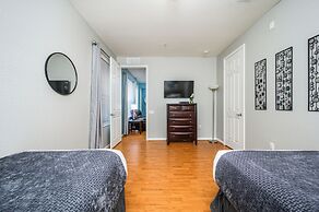 Luxury Lakeview Penthouse, Vista Cay Orlando 1027