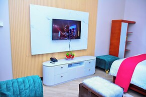 VILLA HOME HOTEL & APARTMENT