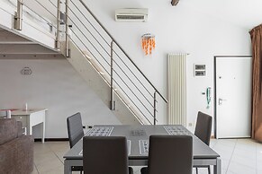 Cozy Mezzanine Apartment