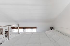 Cozy Mezzanine Apartment