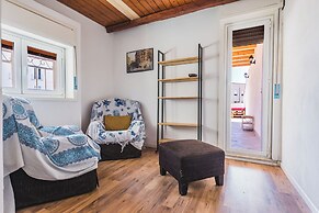 Ibiscus Apartment with Terrace