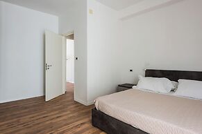 Ibiscus Apartment with Terrace