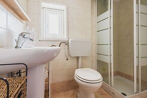 Ibiscus Apartment with Terrace