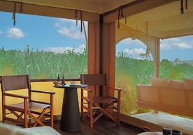 ARNA Suites and Ocean Lounge