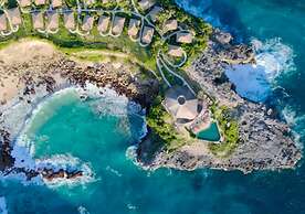 ARNA Suites and Ocean Lounge