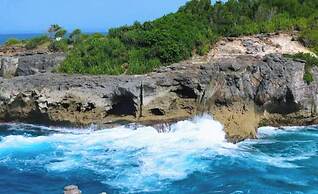 ARNA Suites and Ocean Lounge