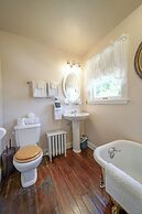 Weaverville Hotel