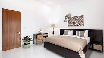Luxurious Family 6 Br Villa in Seminyak Breakfast Include