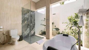 Luxurious Family 6 Br Villa in Seminyak Breakfast Include