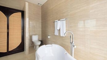 Luxurious Family 6 Br Villa in Seminyak Breakfast Include