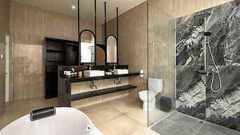 Luxurious Family 6 Br Villa in Seminyak Breakfast Include