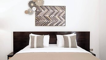 Luxurious Family 6 Br Villa in Seminyak Breakfast Include